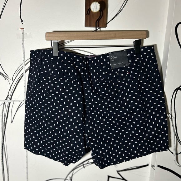 NEW Tommy Hilfiger Women’s Hollywood 5” Shorts, Navy w/White Polka Dot Size 16 - Picture 8 of 9
